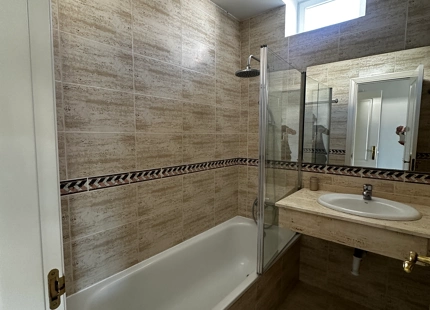 APARTAMENTO DE 2 DORMITORIOS EN PLANTA MEDIA CON VISTAS A LA CONCHA EN NUEVA ANDALUCÍA