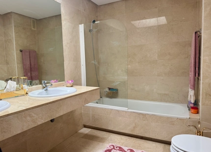 ÁTICO DÚPLEX CON ENCANTO EN GUADALMINA BAJA
