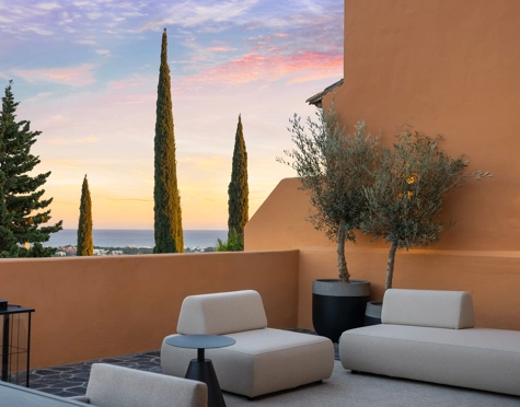 Penthouse for sale in La Cerquilla, Nueva Andalucia