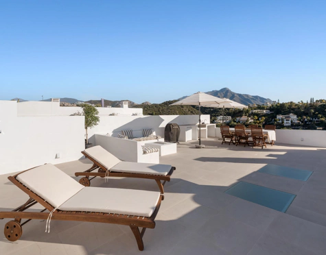 Penthouse for sale in La Quinta, Benahavis