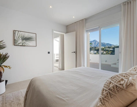 Penthouse for sale in La Quinta, Benahavis