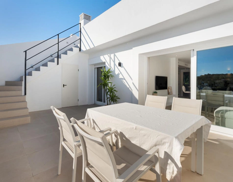Penthouse for sale in La Quinta, Benahavis