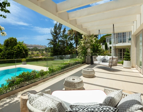 Villa en venta en Aloha, Nueva Andalucia