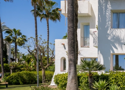 APARTAMENTO DE TRES DORMITORIOS A ESTRENAR CON VISTAS AL MAR A PASOS DE LA PLAYA