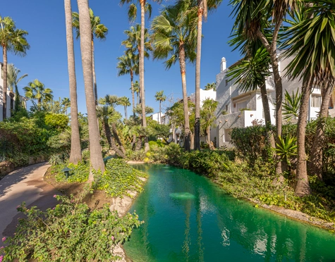 Ground Floor Apartment for sale in Costalita, Estepona East