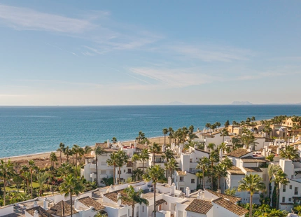 APARTAMENTO DE TRES DORMITORIOS A ESTRENAR CON VISTAS AL MAR A PASOS DE LA PLAYA