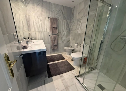 Propiedad residencial exclusiva en Azalea Beach, Marbella - Puerto Banus
