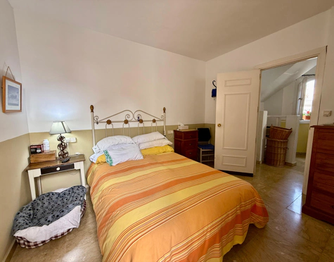 THREE STOREY ANDALUSIAN STYLE TOWNHOUSE WITH STRONG POTENTIAL IN NUEVA ANDALUCÍA