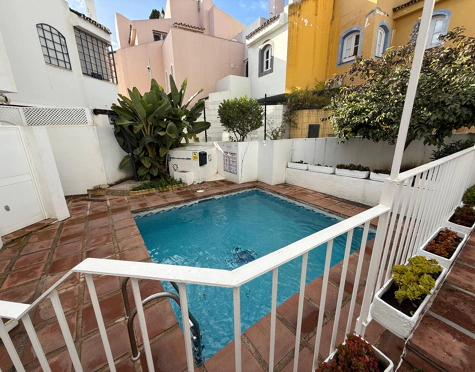 THREE STOREY ANDALUSIAN STYLE TOWNHOUSE WITH STRONG POTENTIAL IN NUEVA ANDALUCÍA