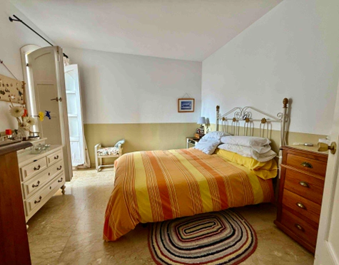 THREE STOREY ANDALUSIAN STYLE TOWNHOUSE WITH STRONG POTENTIAL IN NUEVA ANDALUCÍA