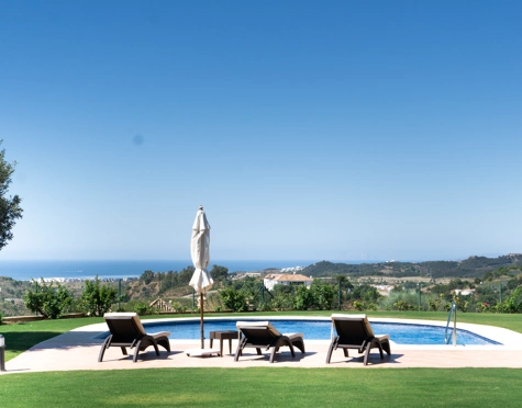 Villa for sale in Los Flamingos, Benahavis