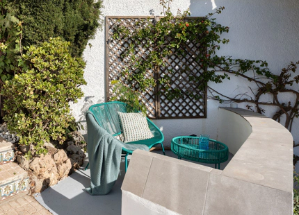 THREE BEDROOM HOUSE WITH PANORAMIC SEA VIEWS IN NUEVA ANDALUCÍA