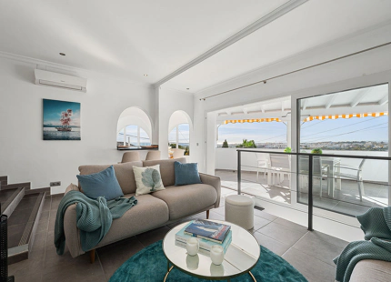 THREE BEDROOM HOUSE WITH PANORAMIC SEA VIEWS IN NUEVA ANDALUCÍA