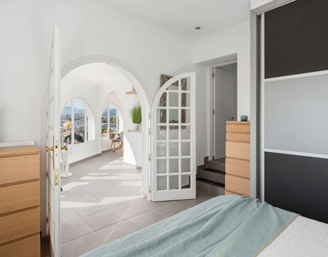 Semi Detached House for sale in La Campana, Nueva Andalucia
