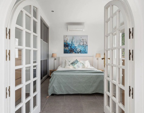 Semi Detached House for sale in La Campana, Nueva Andalucia