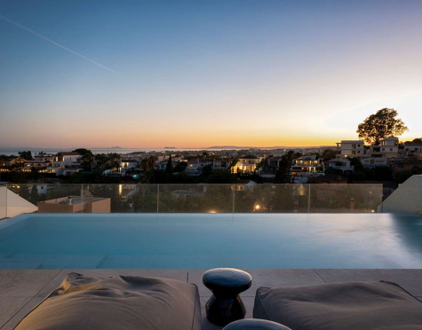 Villa Pareada en venta en Nueva Andalucia, Marbella