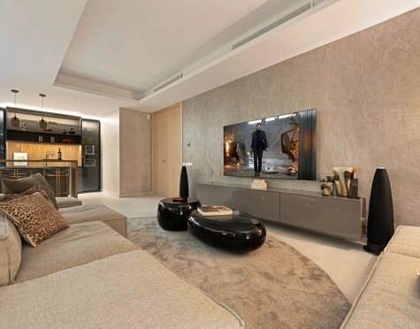 Villa Pareada en venta en Nueva Andalucia, Marbella