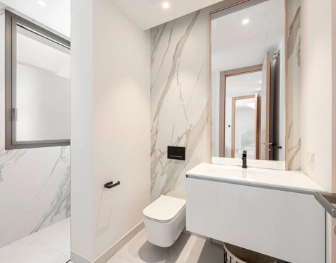 Villa Pareada en venta en Nueva Andalucia, Marbella