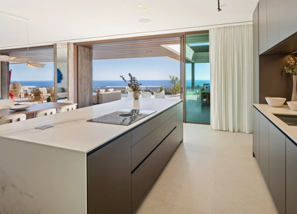 EXCLUSIVE VILLAS WITH PANORAMIC SEA VIEWS IN BENAHAVIS