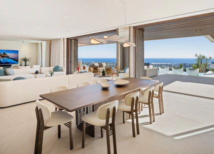 EXCLUSIVE VILLAS WITH PANORAMIC SEA VIEWS IN BENAHAVIS