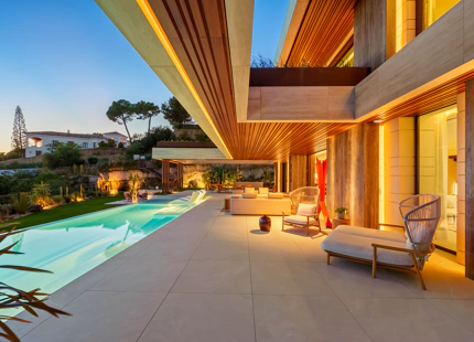 EXCLUSIVE VILLAS WITH PANORAMIC SEA VIEWS IN BENAHAVIS