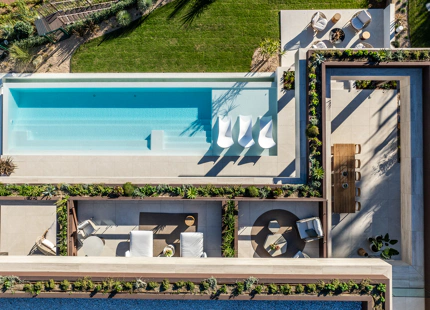 EXCLUSIVE VILLAS WITH PANORAMIC SEA VIEWS IN BENAHAVIS