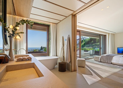 EXCLUSIVE VILLAS WITH PANORAMIC SEA VIEWS IN BENAHAVIS