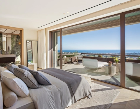 Villa for sale in La Quinta, Benahavis
