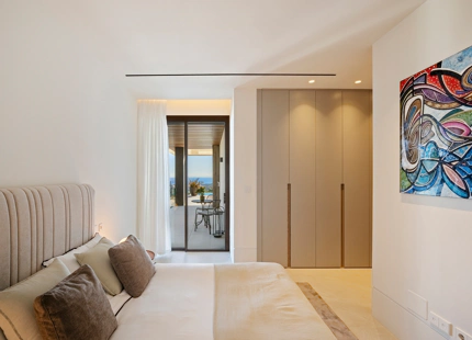 EXCLUSIVE VILLAS WITH PANORAMIC SEA VIEWS IN BENAHAVIS
