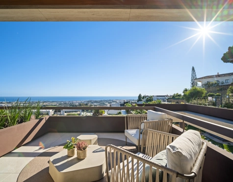 Villa for sale in La Quinta, Benahavis