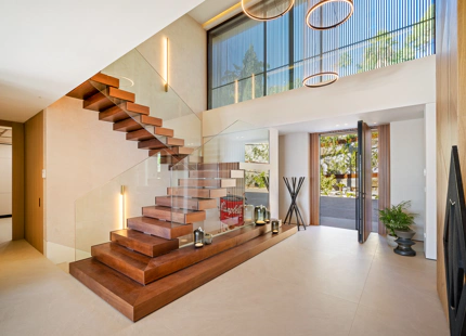EXCLUSIVE VILLAS WITH PANORAMIC SEA VIEWS IN BENAHAVIS