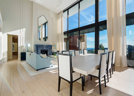 VILLA CONTEMPORÁNEA CON VISTAS PANORAMICAS AL MAR EN EL MADROÑAL