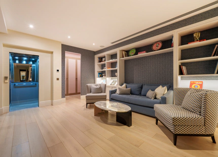VILLA CONTEMPORÁNEA CON VISTAS PANORAMICAS AL MAR EN EL MADROÑAL