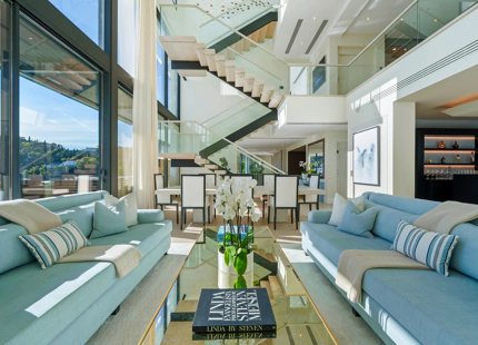 VILLA CONTEMPORÁNEA CON VISTAS PANORAMICAS AL MAR EN EL MADROÑAL