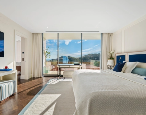 Villa for sale in El Madroñal, Benahavis