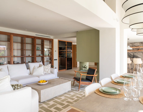 Villa en venta en Nueva Andalucia, Marbella