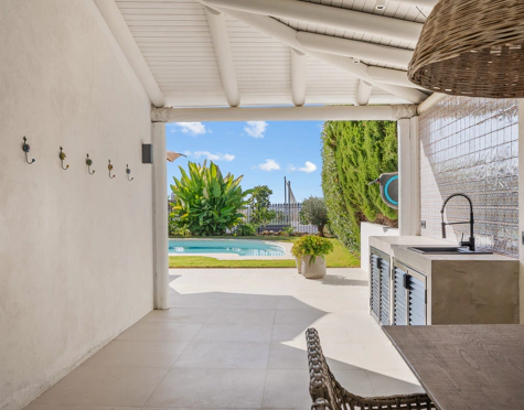 Villa en venta en Nueva Andalucia, Marbella
