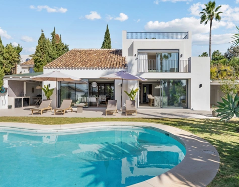 Villa for sale in Nueva Andalucia, Marbella