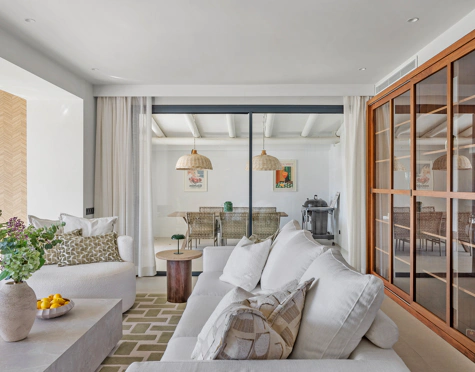 Villa en venta en Nueva Andalucia, Marbella