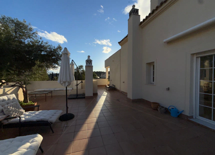 IMPRESIONANTE ÁTICO DÚPLEX CON VISTAS PANORÁMICAS EN NUEVA ANDALUCÍA