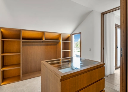 ELEGANT FOUR BEDROOM DUPLEX IN NUEVA ANDALUCÍA