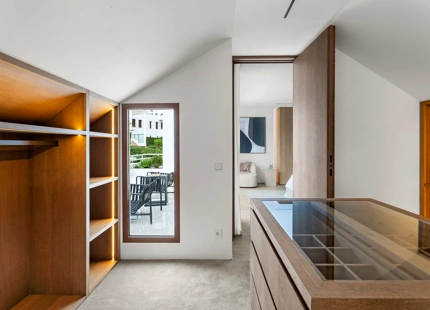 ELEGANT FOUR BEDROOM DUPLEX IN NUEVA ANDALUCÍA