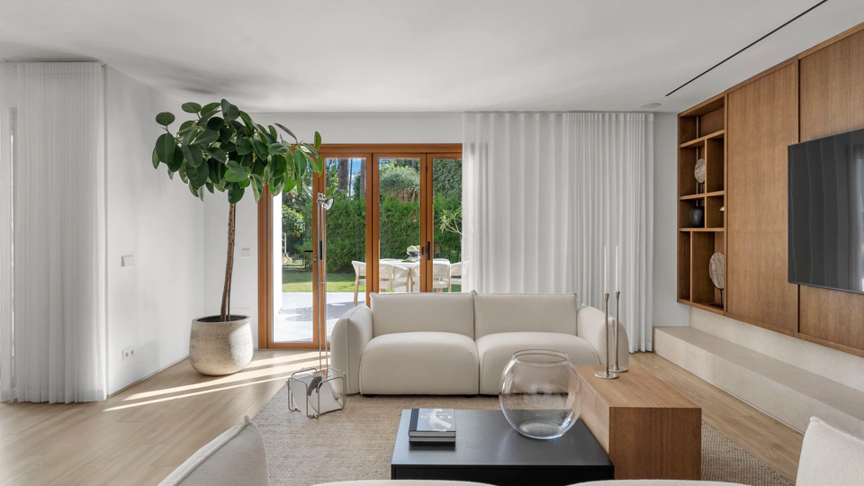 Duplex for sale in Nueva Andalucia, Marbella