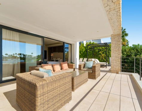 Villa for sale in Nueva Andalucia, Marbella
