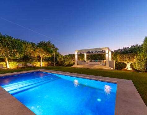 Villa for sale in Nueva Andalucia, Marbella