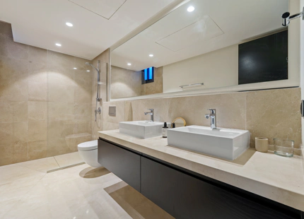 VILLA CONTEMPORÁNEA EN COMUNIDAD PRIVADA DE NUEVA ANDALUCIA