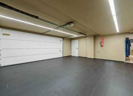 VILLA CONTEMPORÁNEA EN COMUNIDAD PRIVADA DE NUEVA ANDALUCIA