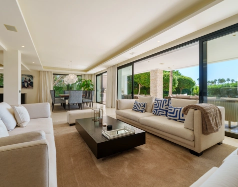 Villa for sale in Nueva Andalucia, Marbella