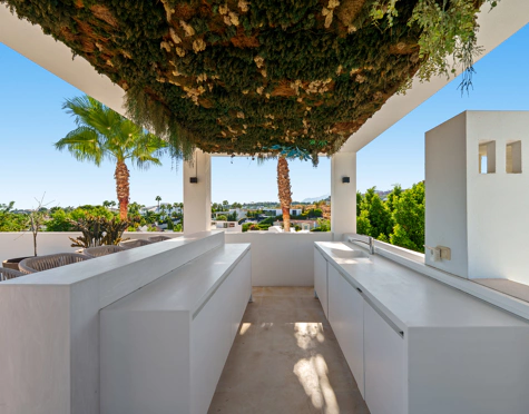 Villa for sale in Nueva Andalucia, Marbella