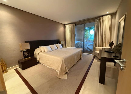 ELEGANTE APARTAMENTO ORIENTADO AL SUR EN ALQUILER EN SIERRA BLANCA